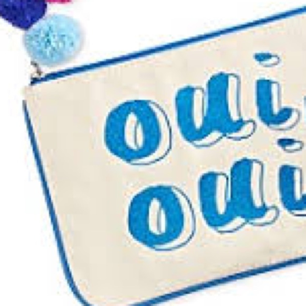 “Madden Girl” Small Pouch “Oui, Oui!” NWT